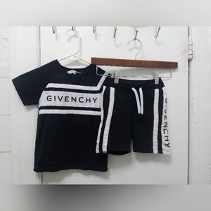Givenchy Paris Designer Tshirt & Short Set Sz 4